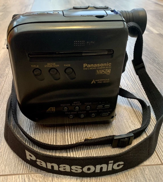 VINTAGE HANDHELD PANASONIC VHSC Movie Camera NVS1B Palmcorder
